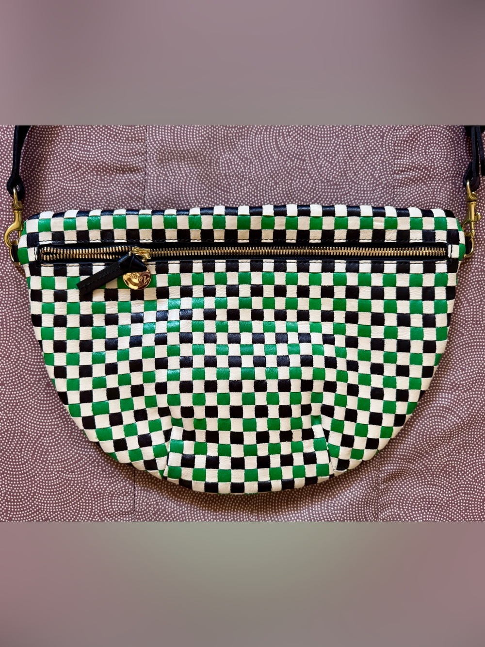 Clare V - grande Fanny in multi green apple woven checker